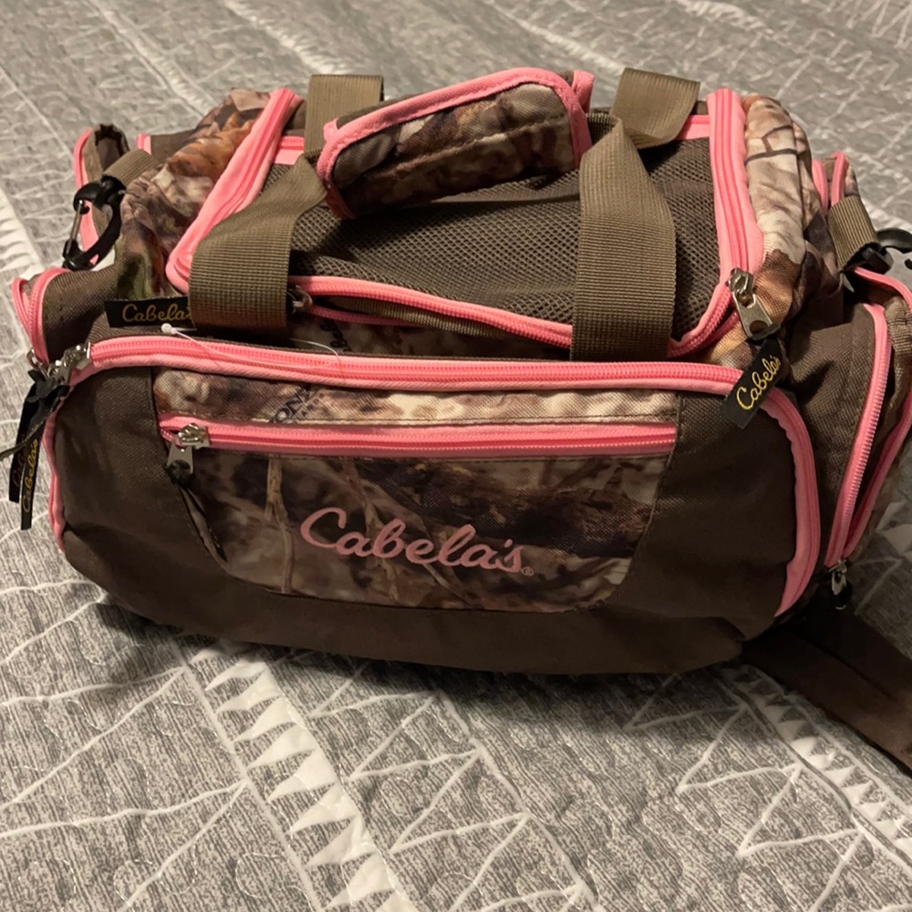 Cabelas overnight duffle bag